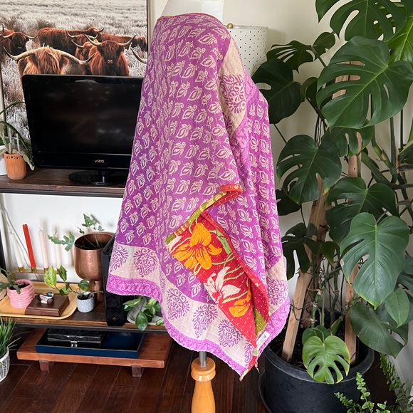 Little Hippie Chick Kantha Pink and Purple Top Poncho S/M - Picture 6 of 8
